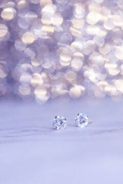 2 crystal clear diamonds 